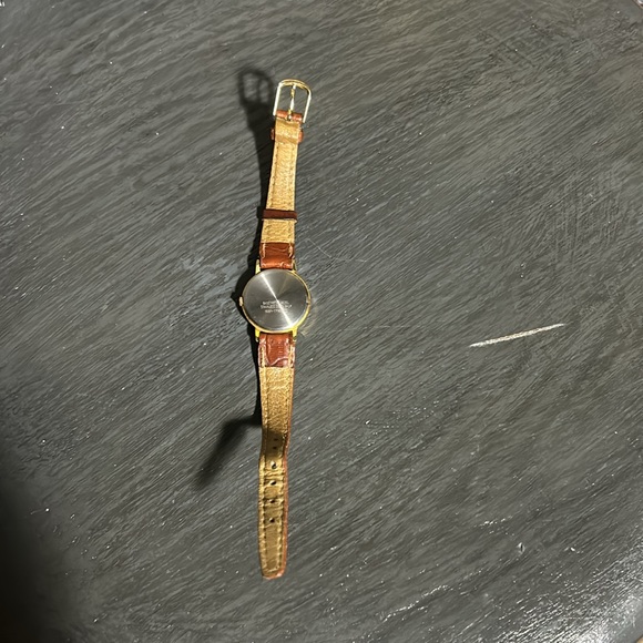 Vintage Y2K early 90’s Disney Mickey Mouse Lorus Gold Coin watch - Picture 6 of 7